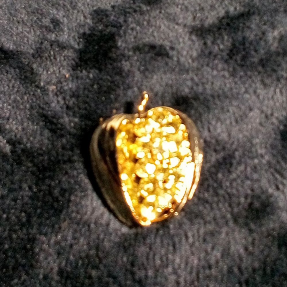 *GIFT* Vintage Gold Tone & Rhinestones Apple Shaped Brooch - Picture 3 of 8